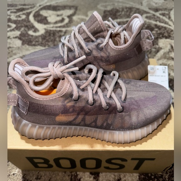 Yeezy boost 350 V2 Mono Mist - Picture 3 of 5